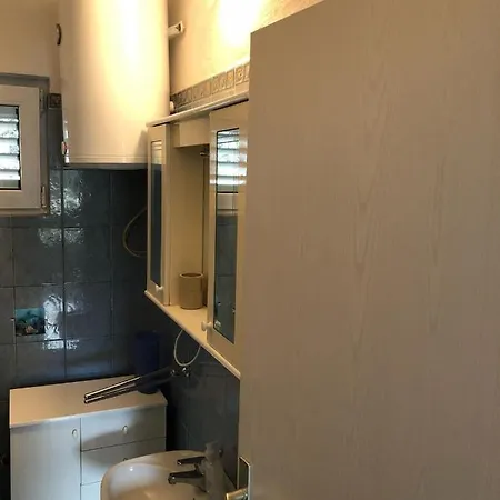 Apartment With A Parking Space Rukavac, - 15486 Vis